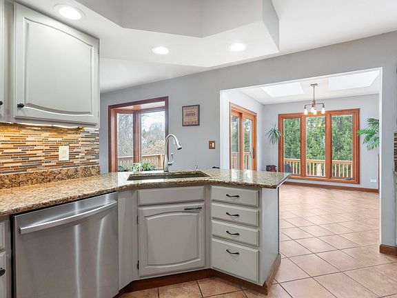 5th image of 17466 W Windslow Dr