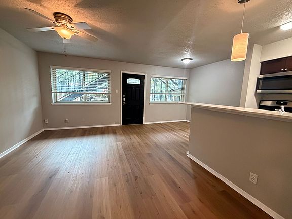 4th image of 1202 Newning Ave APT 106