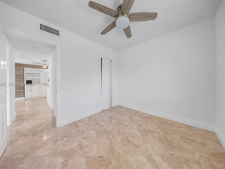 1837 NE 48th Ct — Photo 27