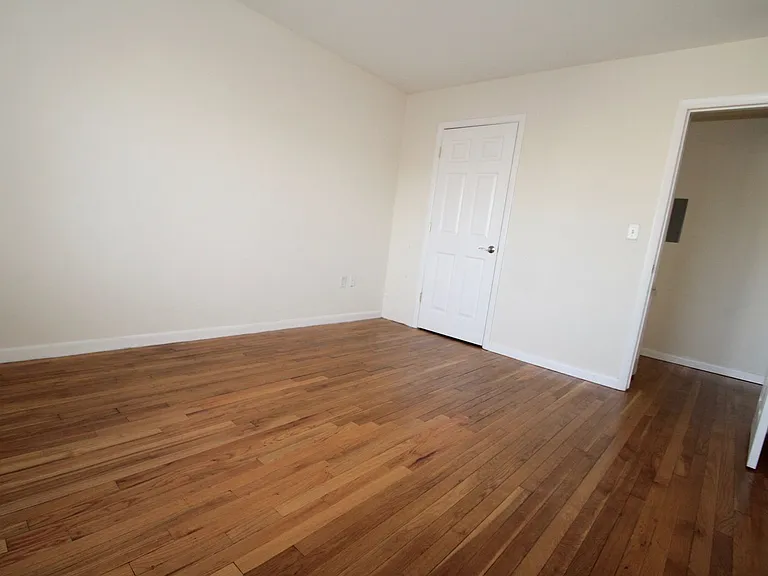 143 1/2 S Main St — Photo 5