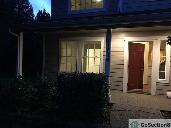 3rd image of 11714 7th Ave SE