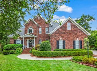 3803 Edgewater St, High Point, NC 27265