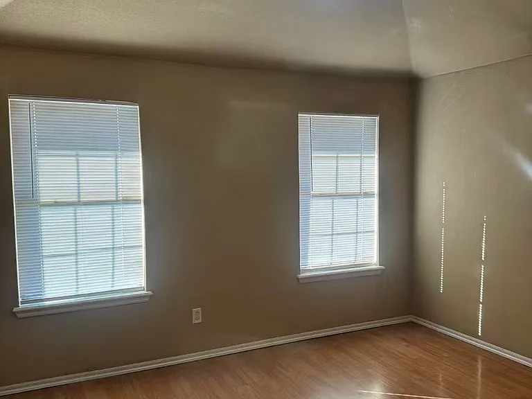 4005 Madison Ave — Photo 6
