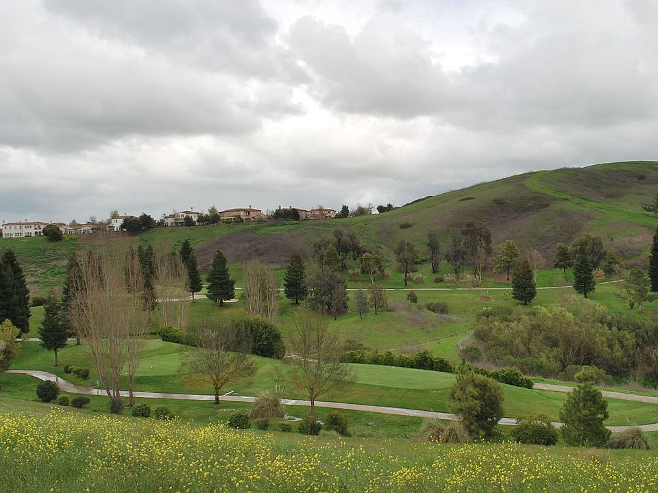 Overlooks Golf Course