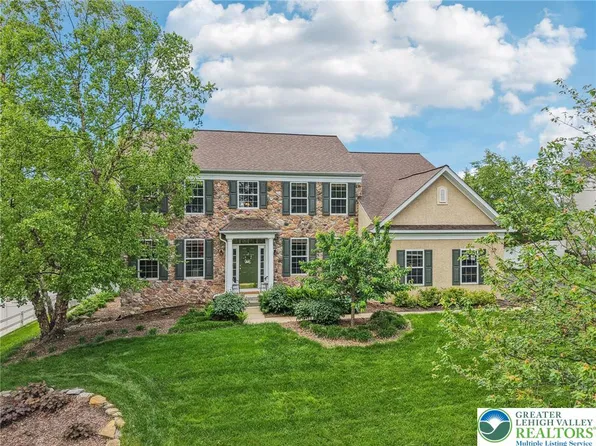 6632 Arbordeau Ln, Macungie, PA 18062