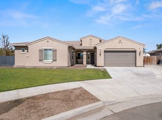 1044 W Sage Brush Way, Hanford, CA 93230