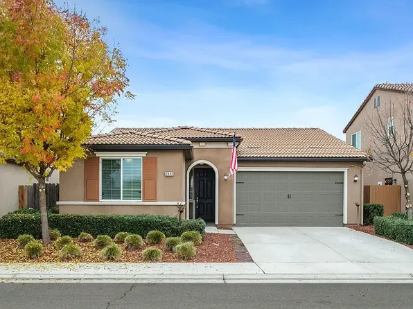 3448 El Molino Ave, Clovis, CA 93619