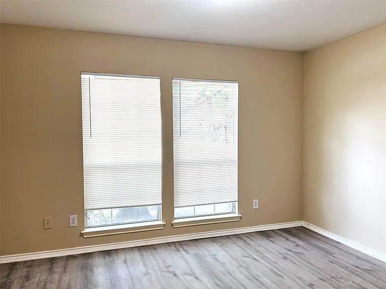 12735 Wisteria Park Dr — Photo 7