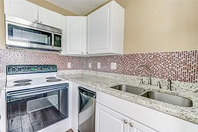 306 W High St #A — Photo 8