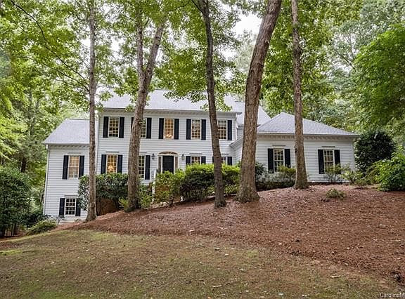 2nd image of 1615 Walden Pond Ln
