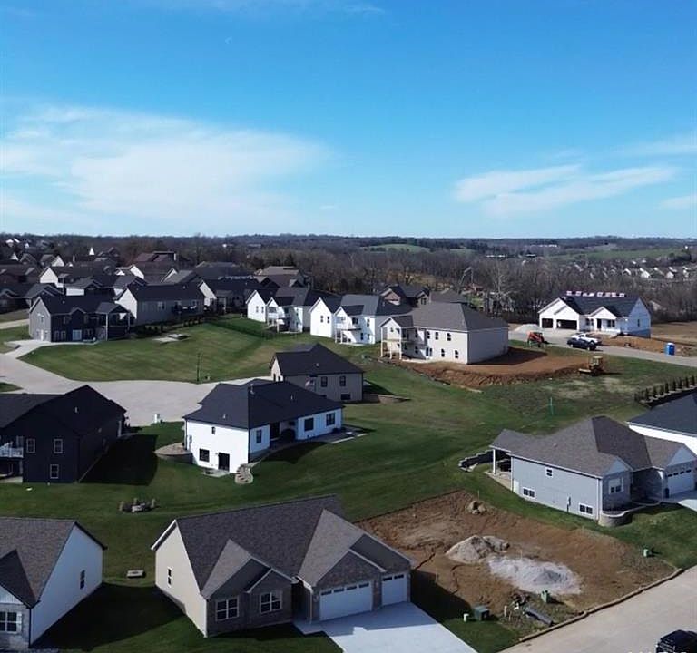1st image of 2781 Earth Crest Dr