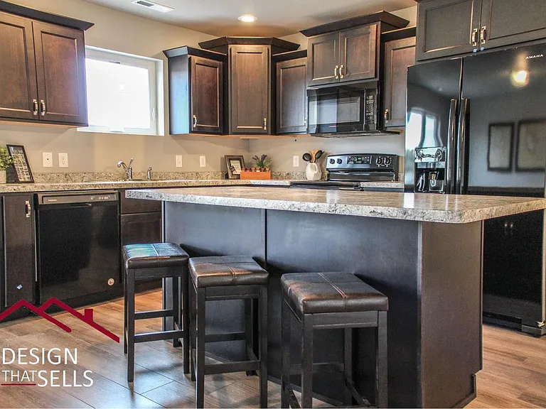 6985 Majestic Loop — Photo 17