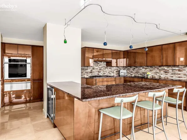 415 East 37th Street image 5 of 12