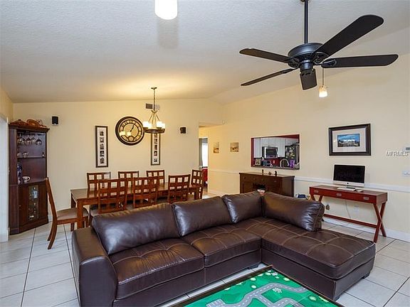 3rd image of 156 Sagewood Ct