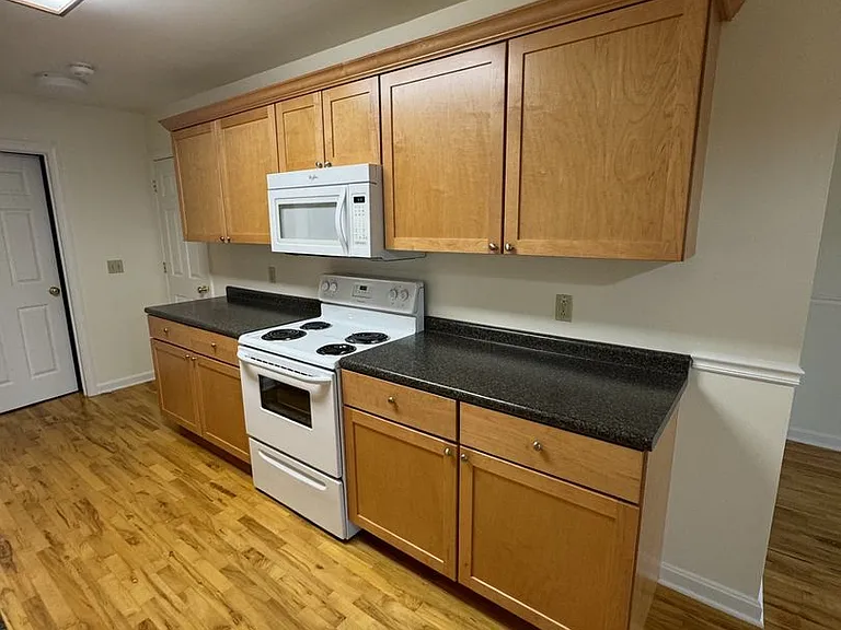 31 Sumner Ln #C — Photo 21
