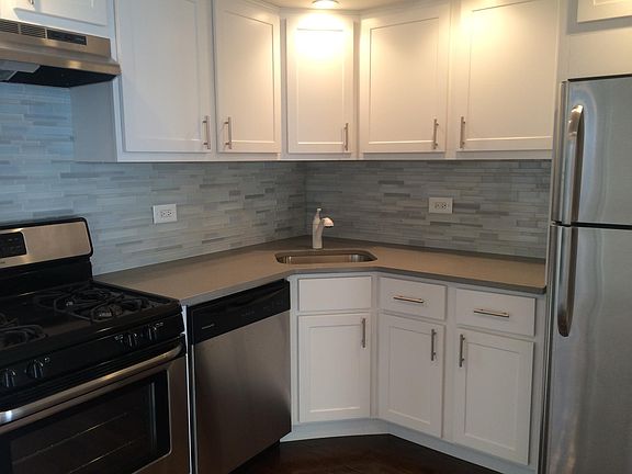 2nd image of 1206 W Wrightwood Ave #K101