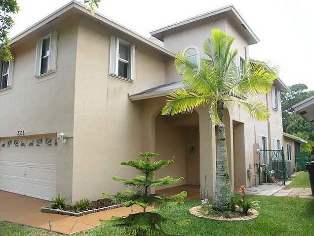1st image of 2331 NW 39th Ter