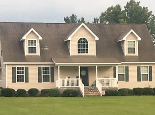 219 R Hawkins Rd, Whitakers, NC 27891