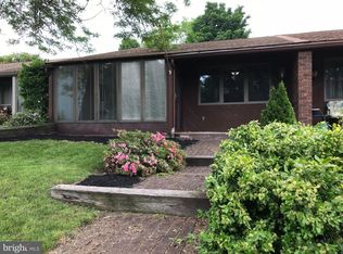310 Stonegate Cir N, Chambersburg, PA 17201