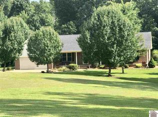 4239 Blackhawk Rd, Cadiz, KY 42211