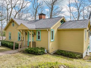 52 W Huntress Pond Rd, Center Barnstead, NH 03225
