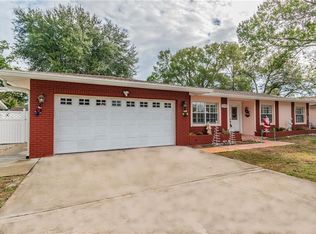 7509 Meadow Dr, Tampa, FL 33634