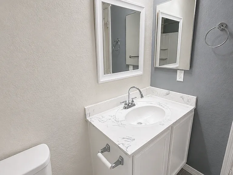 1207 W Carson Rd — Photo 19