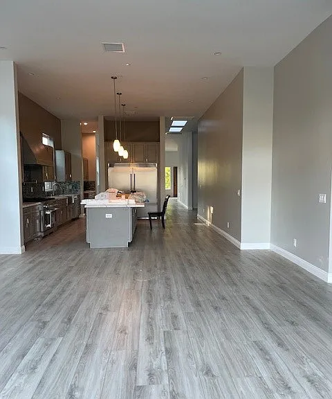 22520 Clarendon St — Photo 30