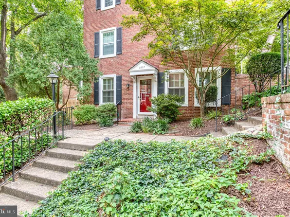 2827 S Abingdon St Unit 2233, Arlington, VA 22206