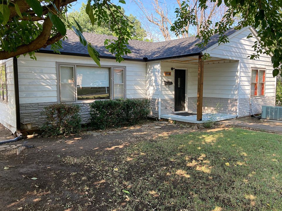 1st image of 317 W Tyler Ave