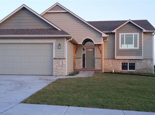 9931 Lavender Ln, Manhattan, KS 66502