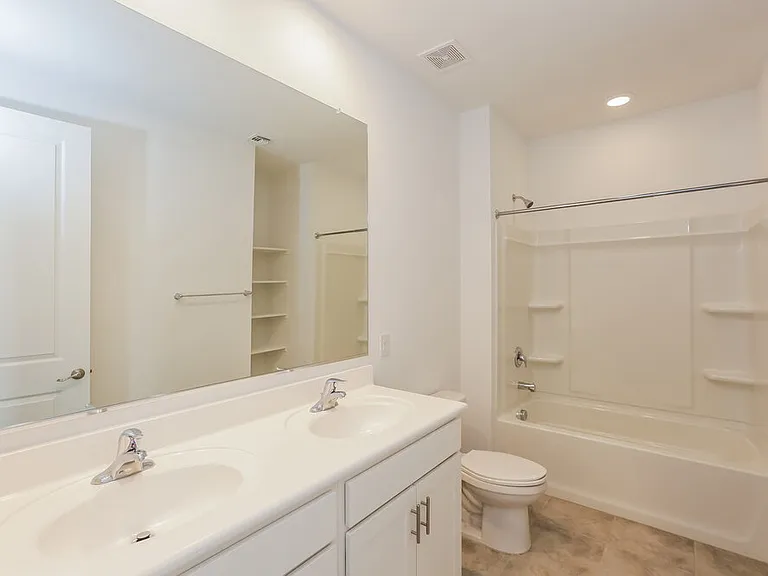 17484 W Sunnyslope Ln — Photo 16