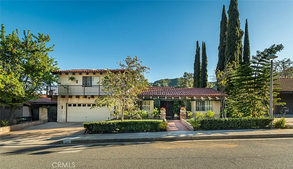 4 bed, 4212 sqft, $11,000 — Photo 3