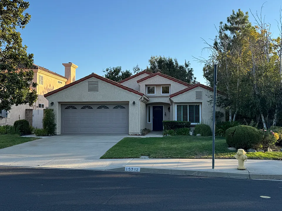 15712 Sophomore Ct