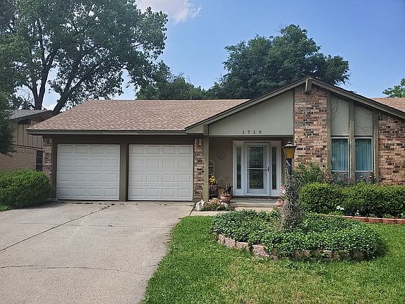 2nd image of 1719 Princeton Dr