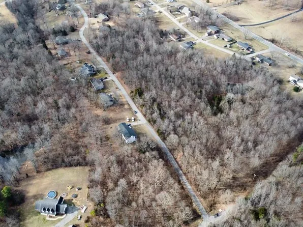 Hillcrest Dr N, Madisonville, KY 42431