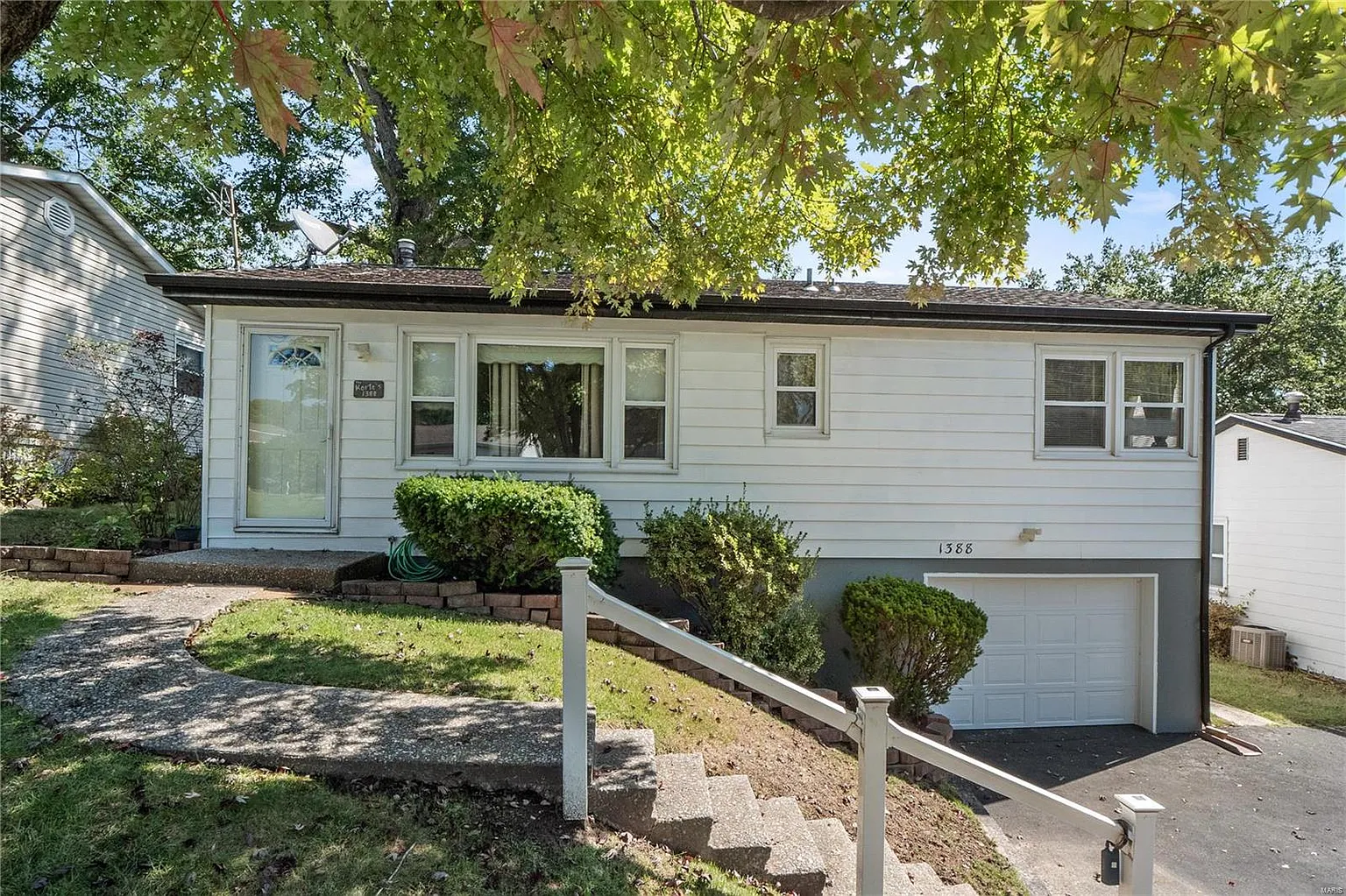 1388 Alice St photo 1