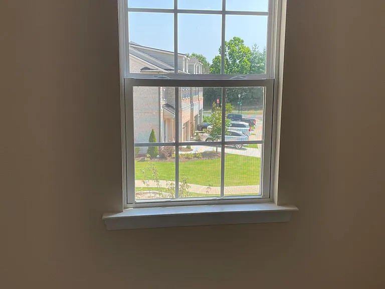207 Heathbrook Ln — Photo 13