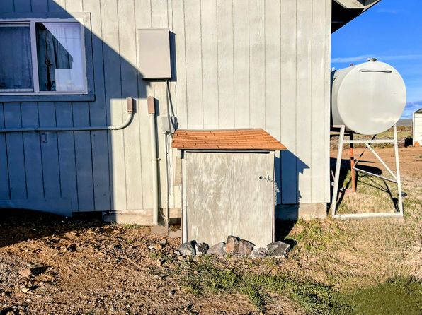 86513 Timothy Ln, Christmas Valley, OR 97641