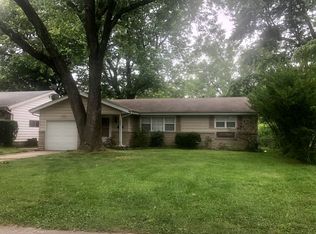 1939 S Plaza Ave, Springfield, MO 65804