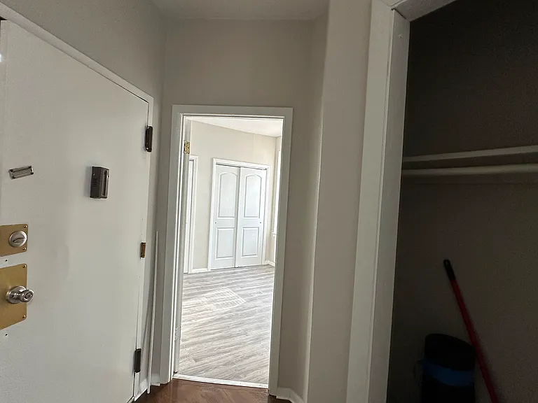 67 Brinkerhoff St #D4 — Photo 8