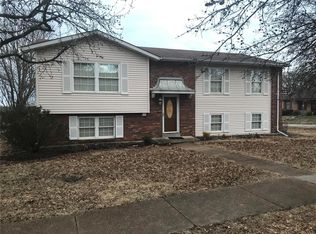 5710 Mango Dr, Saint Louis, MO