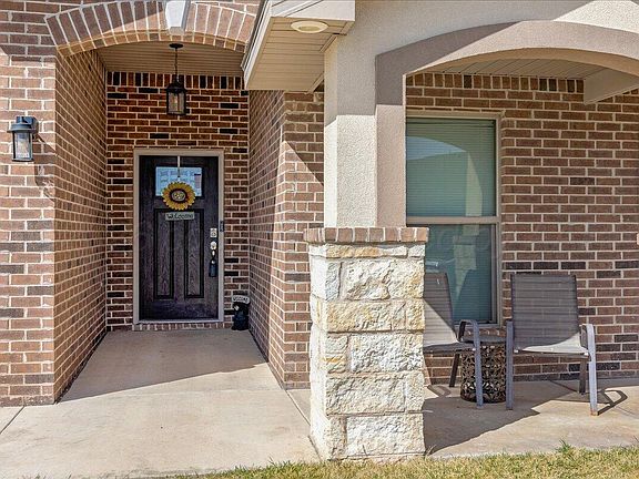 2nd image of 7100 Hart Rd