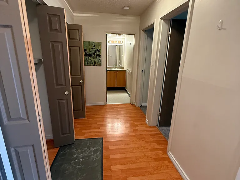 14 31st Ave NW — Photo 8