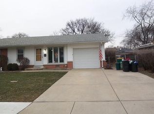 544 Clearmont Dr, Elk Grove Village, IL 60007