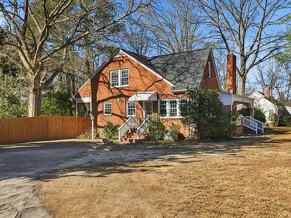 4th image of 316 Angier Rd