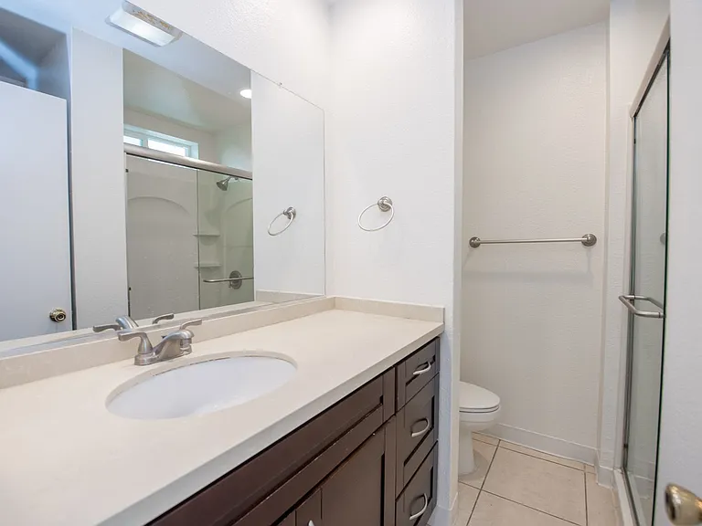 4395 Avenida De Las Flores — Photo 28