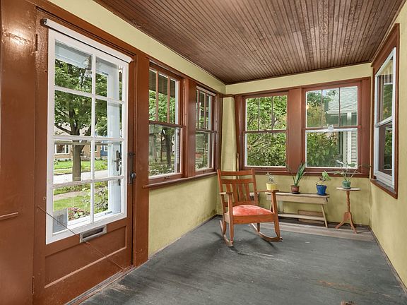 4th image of 4404 33rd Ave S