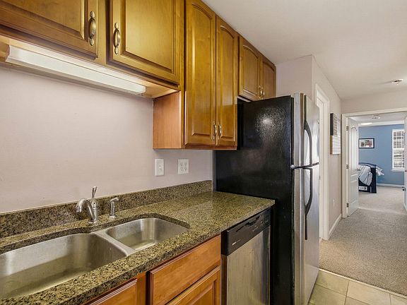 5th image of 1118 S Charles St APT 1