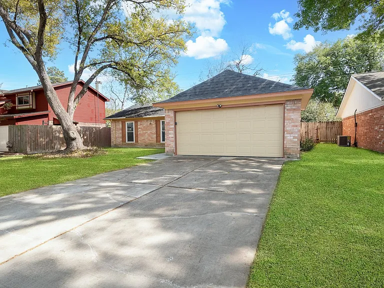 2510 Marble Falls Dr — Photo 24
